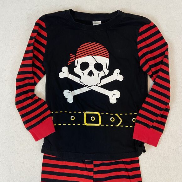Pirate Pajama Set‎ Size 7 Red Black Skull Crossbones Long Sleeve Pants - Picture 2 of 5